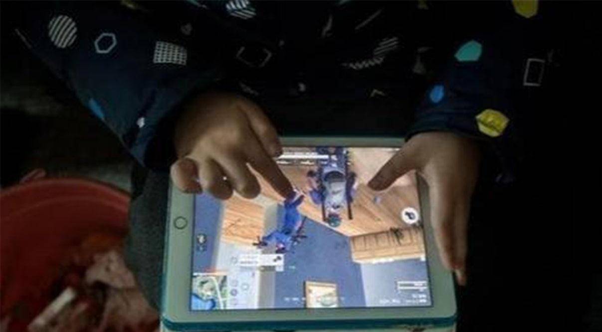 ‘BJL平台集团’
熊孩子为买游戏里的玛莎拉蒂 全部家当浪费一空 全家只剩100元(图5) ‘BJL平台集团’
熊孩子为买游戏里的玛莎拉蒂 全部家当浪费一空 全家只剩100元(图5)