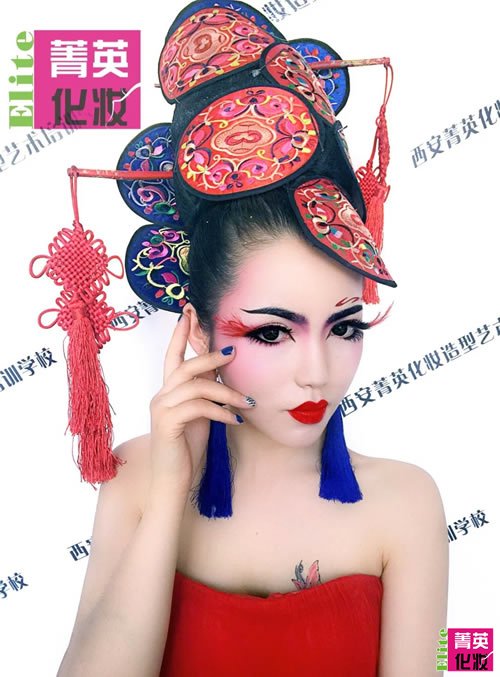 BJL平台集团:
欧冠客场远赴莫斯科 “他乡遇故知”的拜仁锁定3分目的(图3) BJL平台